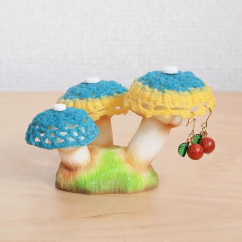 kinoko&madame3つのきのこのピアスホルダー<ブルー×イエロー>